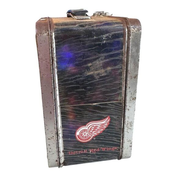 Vintage Detroit Red Wings NHL Metal Lunchbox Handle Distressed Collectible READ - Picture 15 of 16
